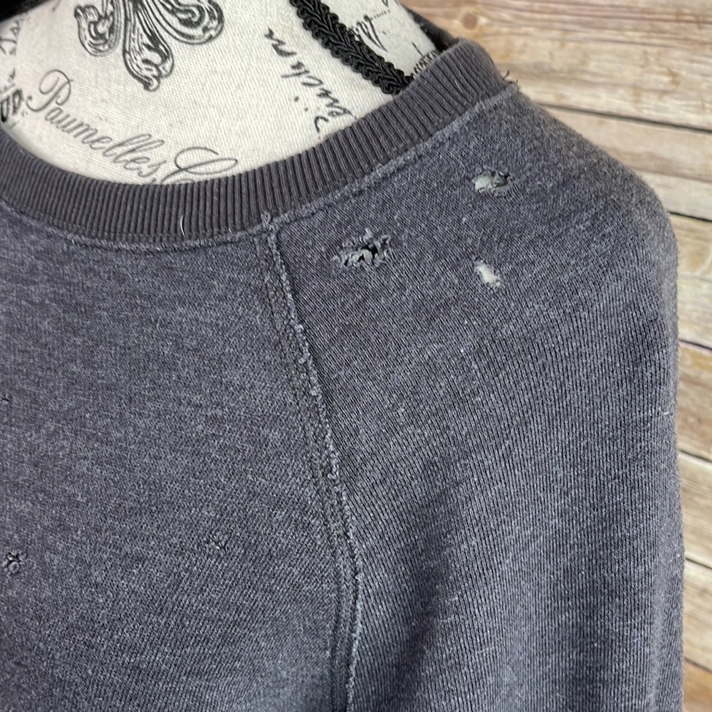AE destroyed sweatshirt - Picture 4 of 8